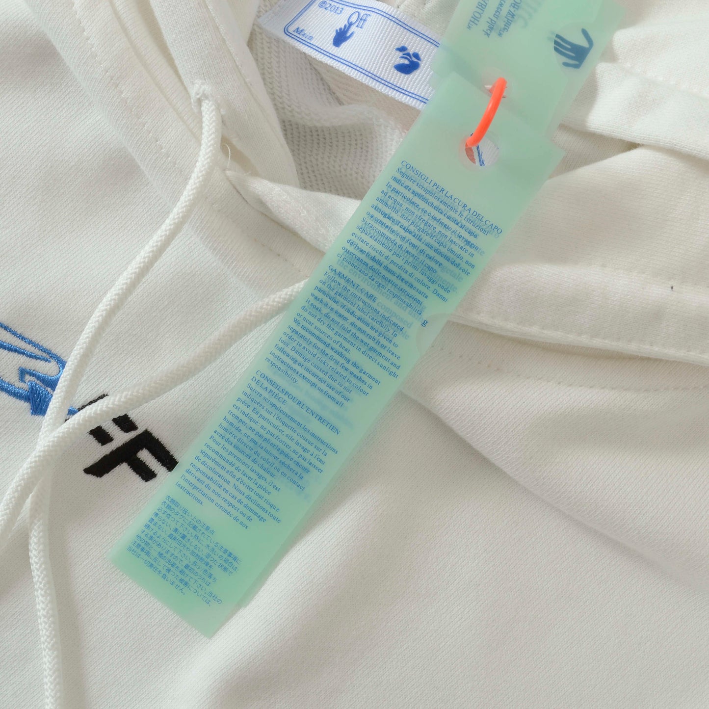 Moletom Off-White Exactly The Opposite