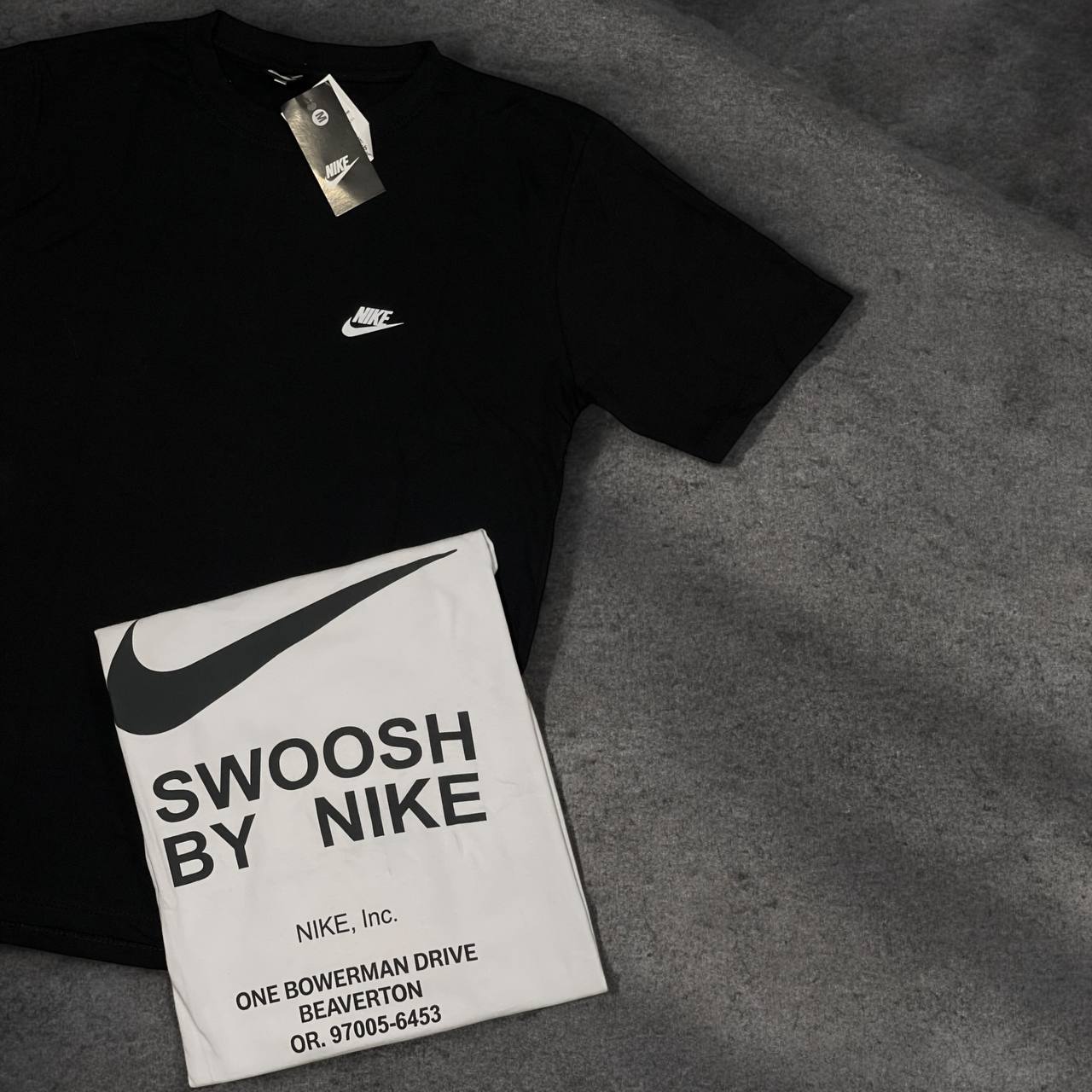 Camiseta Nike Big Swoosh Oversized