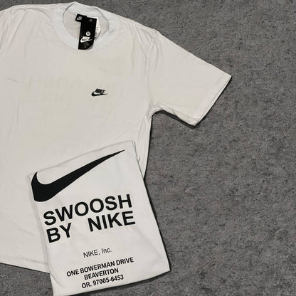 Camiseta Nike Big Swoosh Oversized