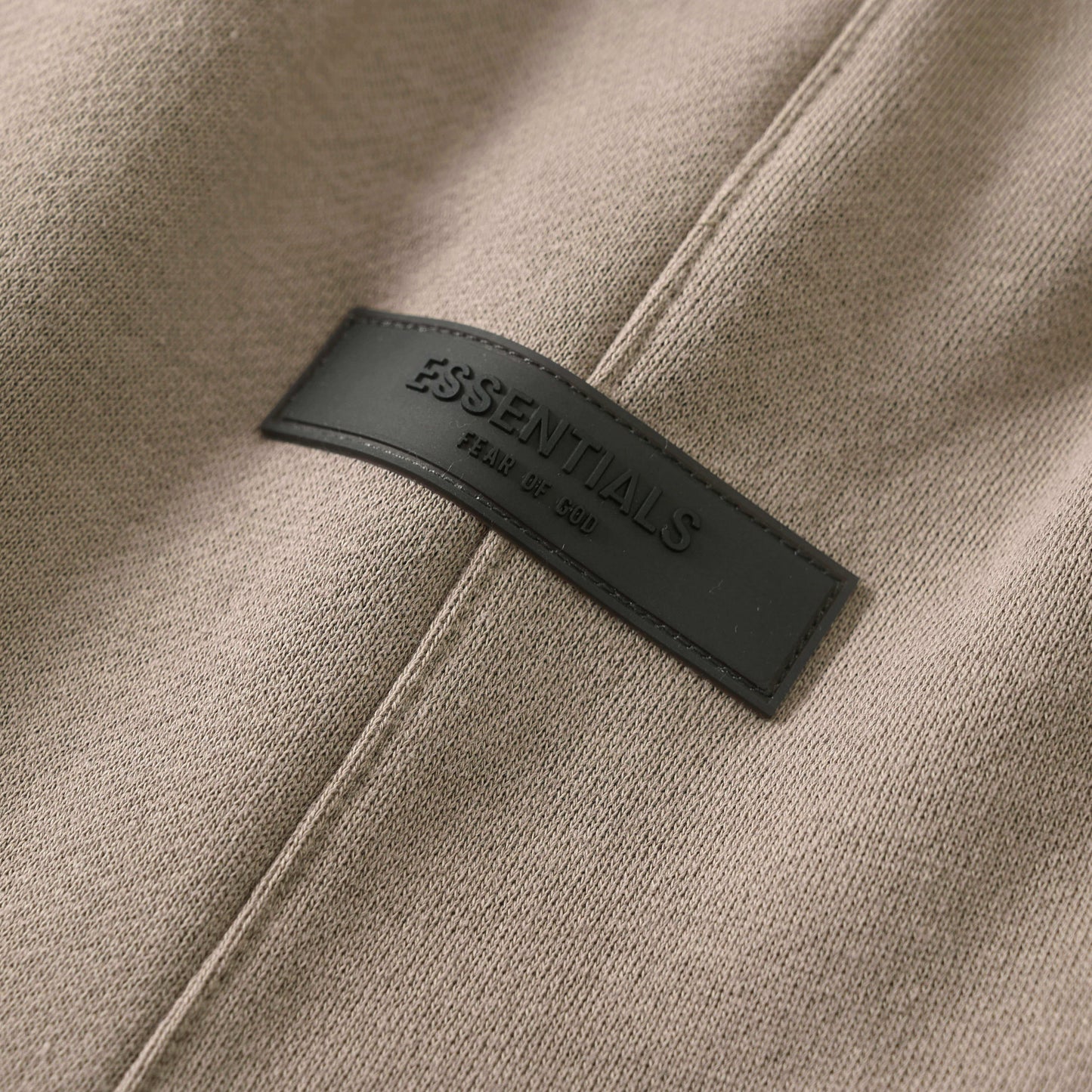 Bermuda Fear of God Essentials Marrom