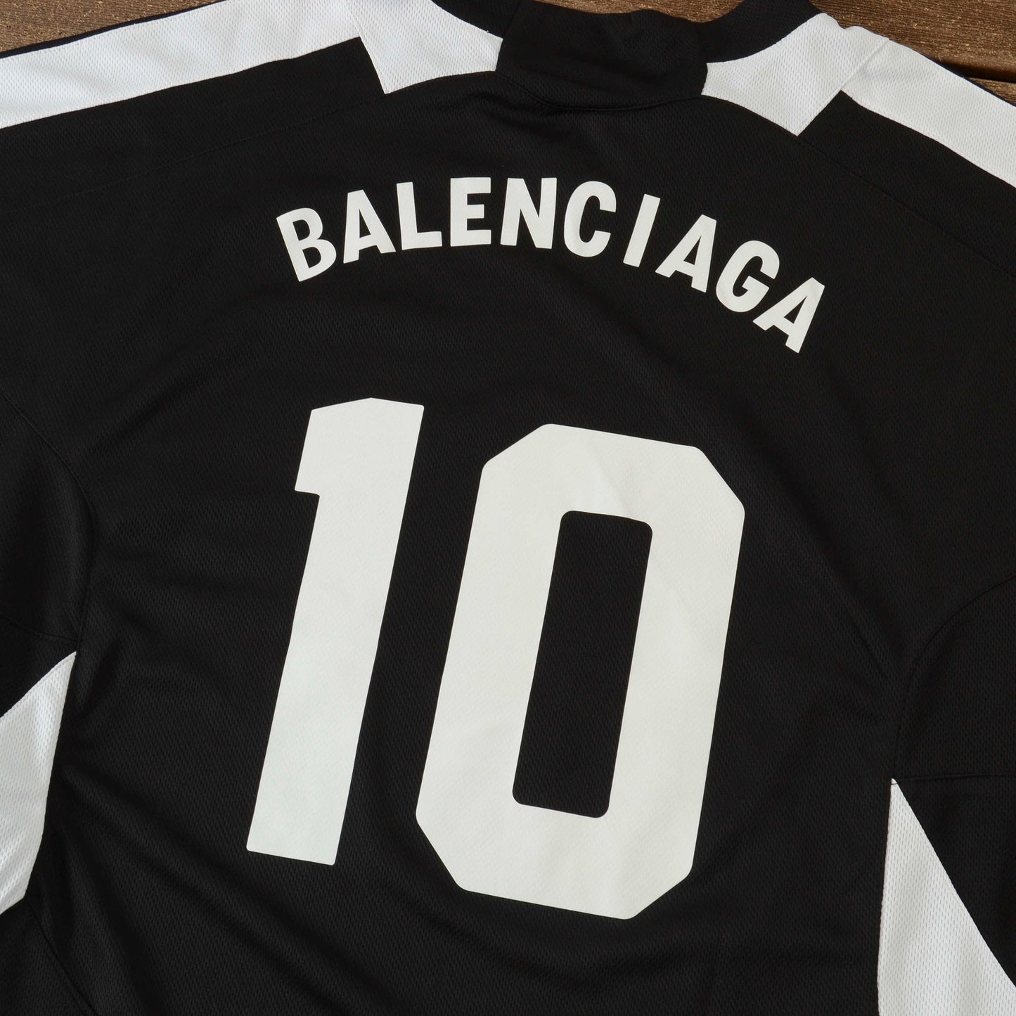 Camiseta Balenciaga Soccer Preta