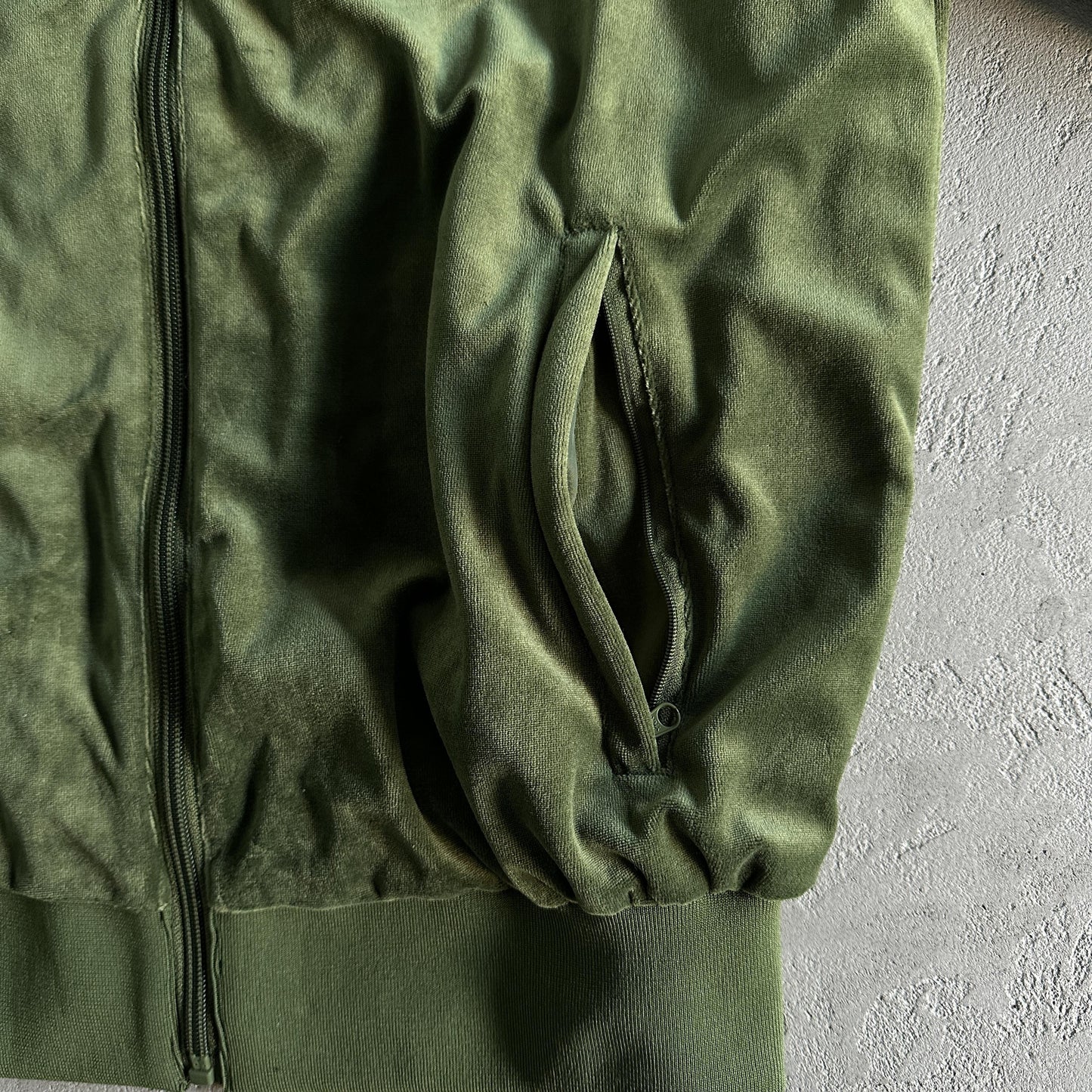 Conjunto Corteiz VVS Velour Green