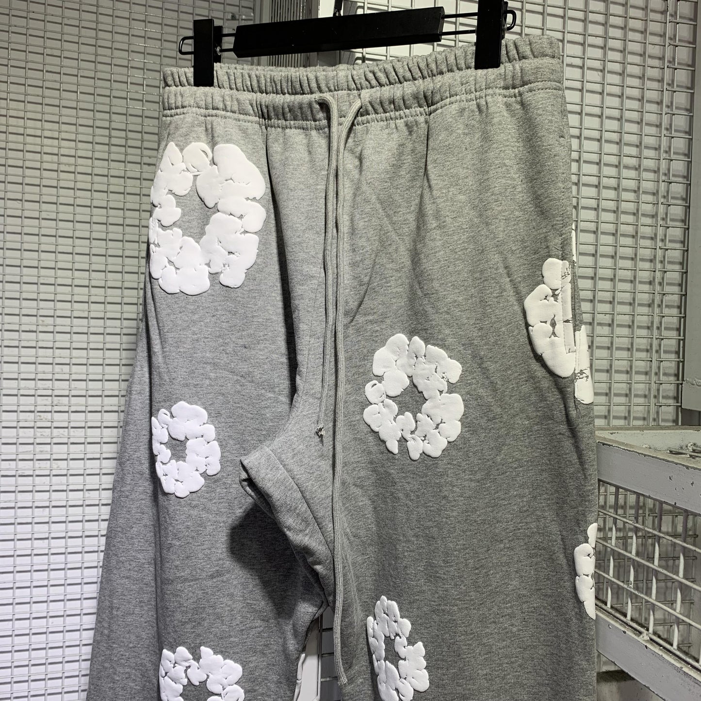 Calça Denim Tears The Cotton Wreath Grey