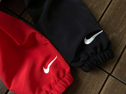 Jaqueta Nike Swoosh