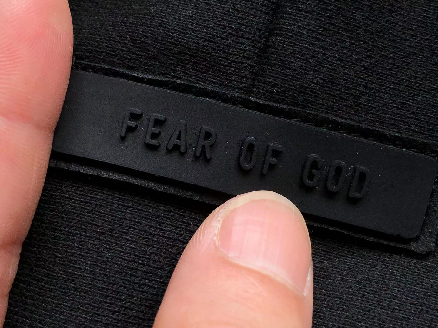 Moletom Fear of God Essentials Preto