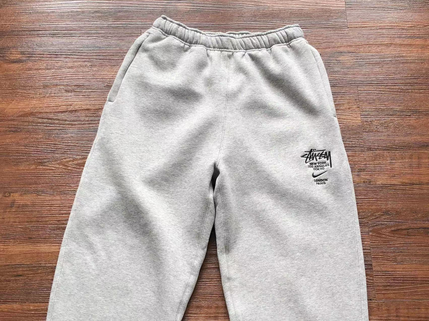 Calça Stussy x Nike